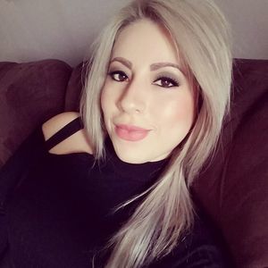 Meet your Posher, Gabriela